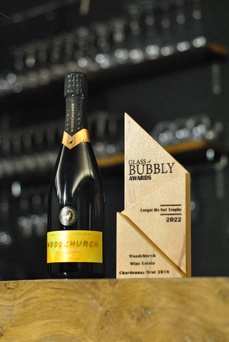 Woodchurch Chardonnay Brut - Glass of Bubbly Trophy