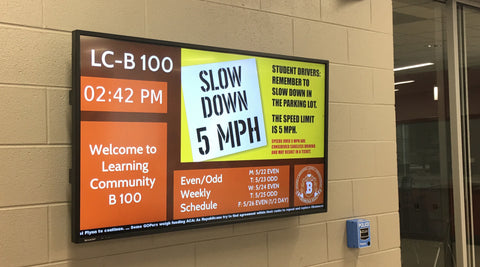Digital signage in schools