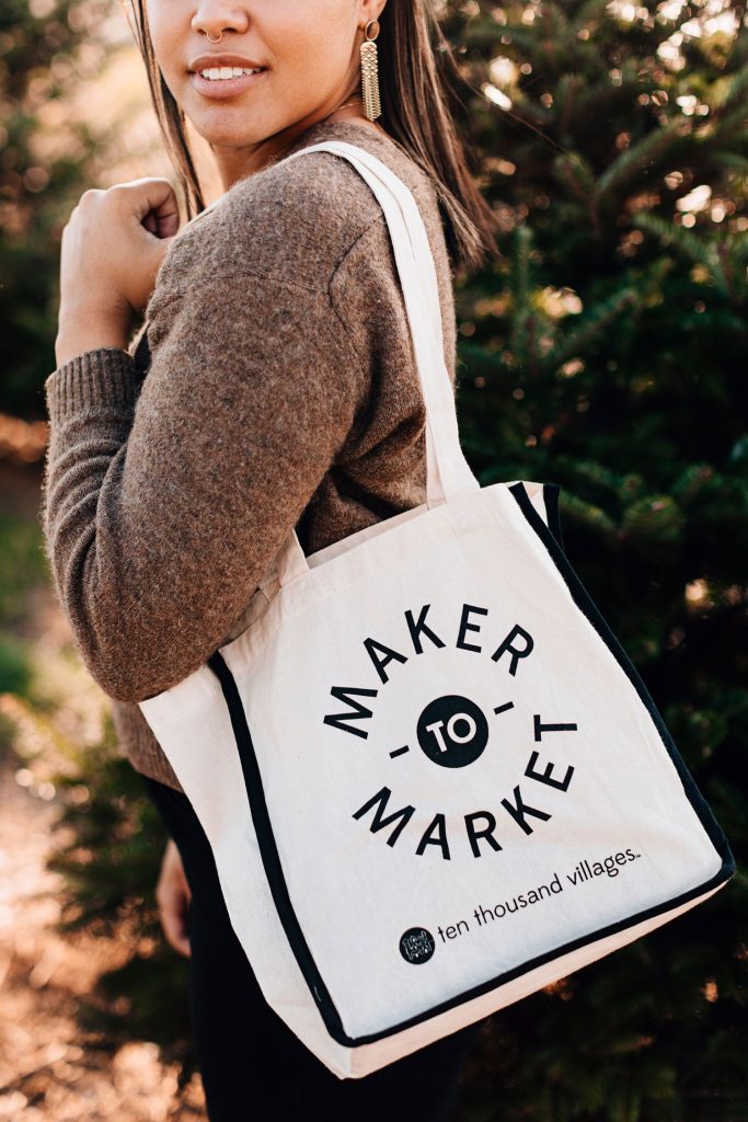 Ten Thousand Villages | Maker to Market Reusable Shopping bags make a more sustainable Christmas. 