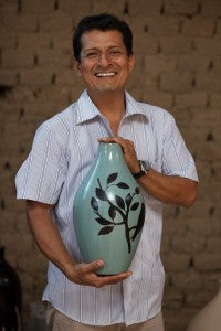 Alex Sosa - Songbirds Lamp - chulucanas handmade pottery