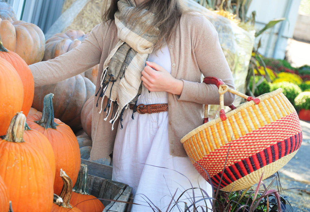 Thanksgiving Decorating, Fall decorating - harvest home - farmers market shopping - produce, gourds, pumpkin, mums - cornucopia 