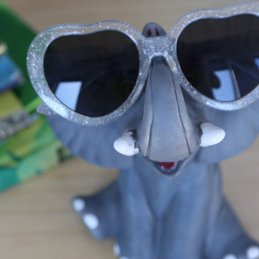 Gray Cat Eyeglass Holder — Ten Thousand Villages