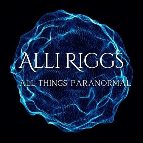 Author Alli Riggs, writer of paranormal, urban fantasy, and science fiction novels