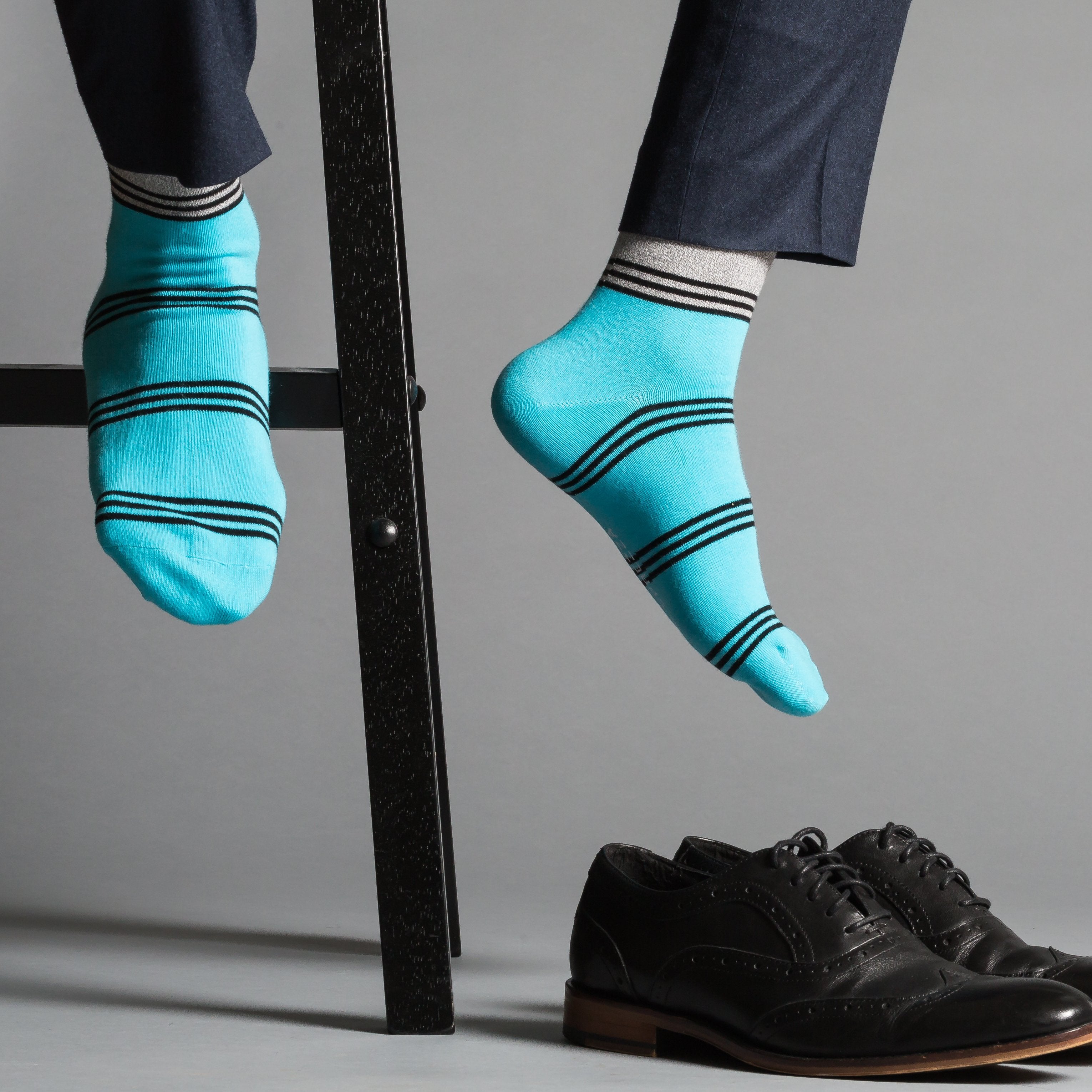 Gray & Bright Blue Color Block Socks - SprezzaBox