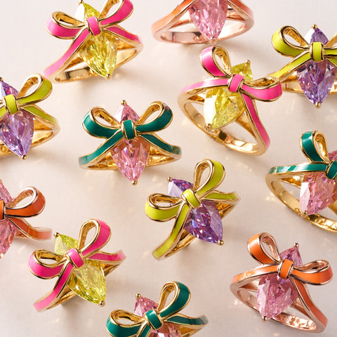 Colourful bow rings