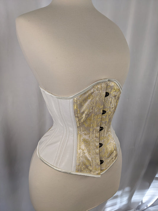 Camroon Black Underbust Corset With Bullet Hip Gore
