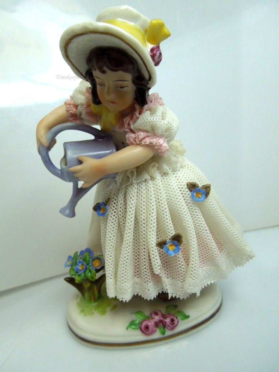 s668 Vintage LLADRO Porcelain Figure Happy Birthday Girl with Cake #54 –  TimeKeepersOlive