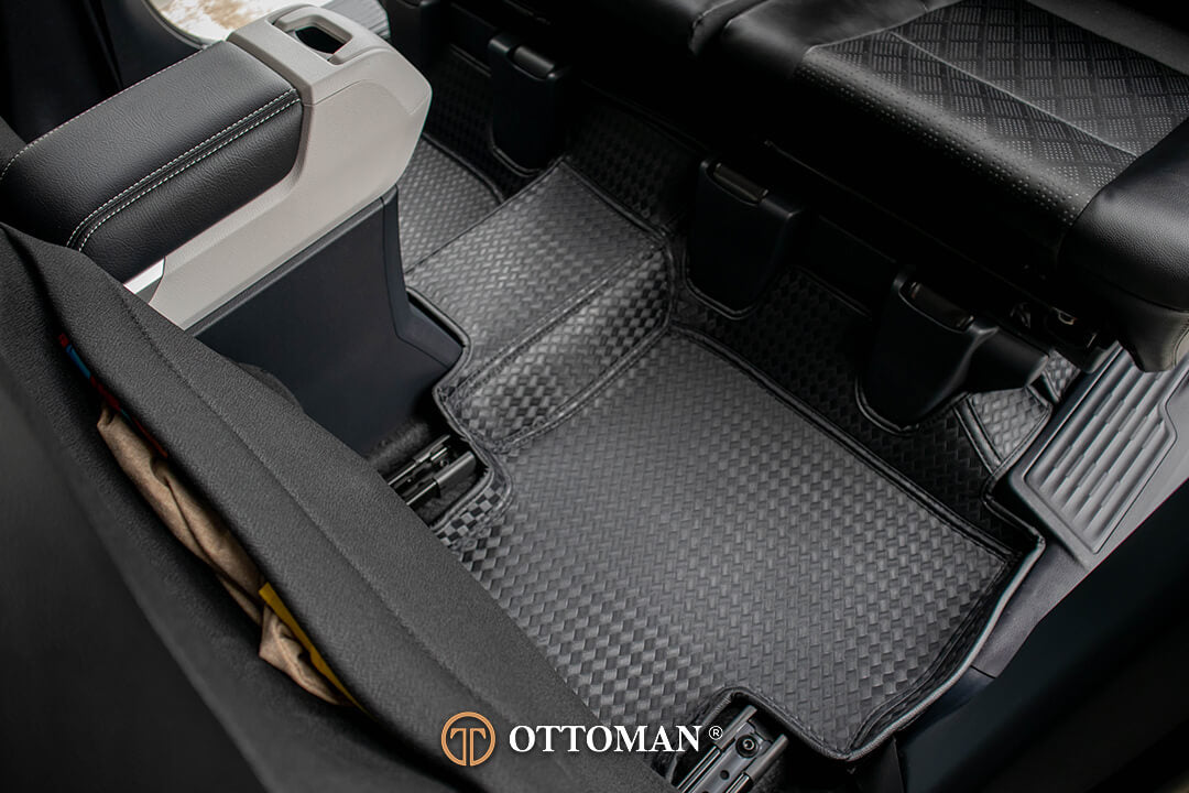 Ottoman Car Mat Titanium Black (3).jpg__PID:721491ad-9ed8-49a7-926f-593596641dc3