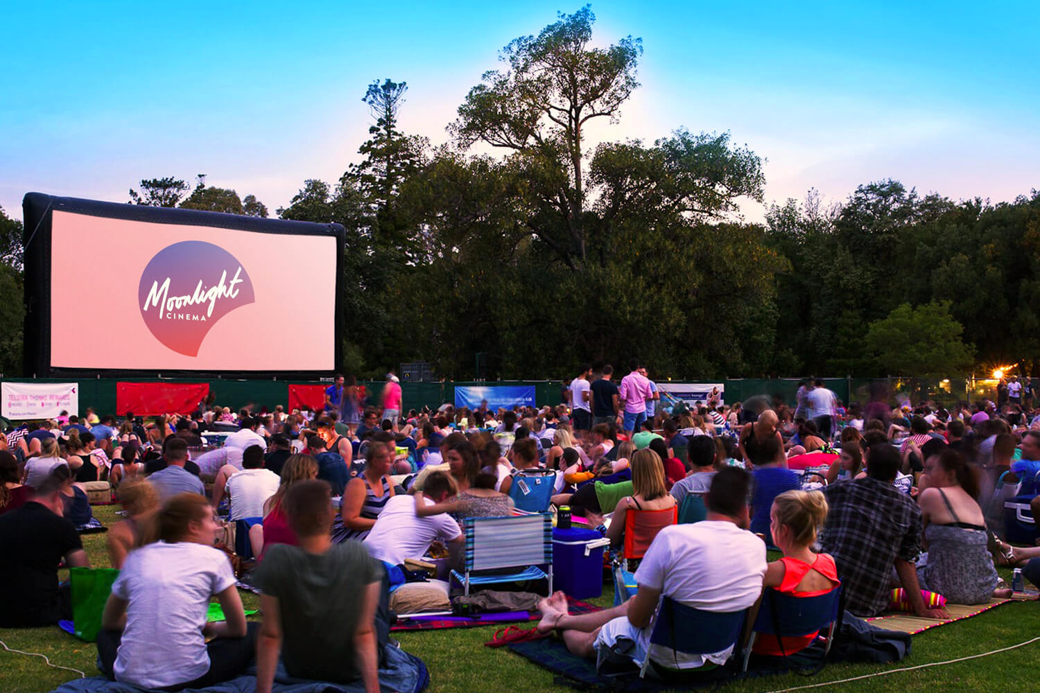 Top 5 Last Minute Valentine's Day Date Ideas Outdoor Cinema