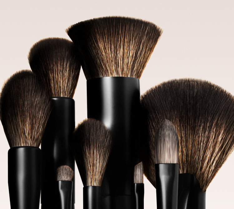  e.l.f. Ultimate Blending Brush, Dome-Shaped Makeup Tool For  Applying & Blending Foundation, Bronzer & Blush, Made With Vegan,  Cruelty-Free Bristles : Beauty & Personal Care