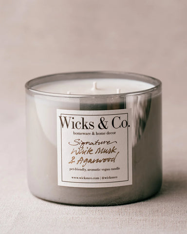 Signature. White Musk & Agarwood Organic Soy Wax Candle