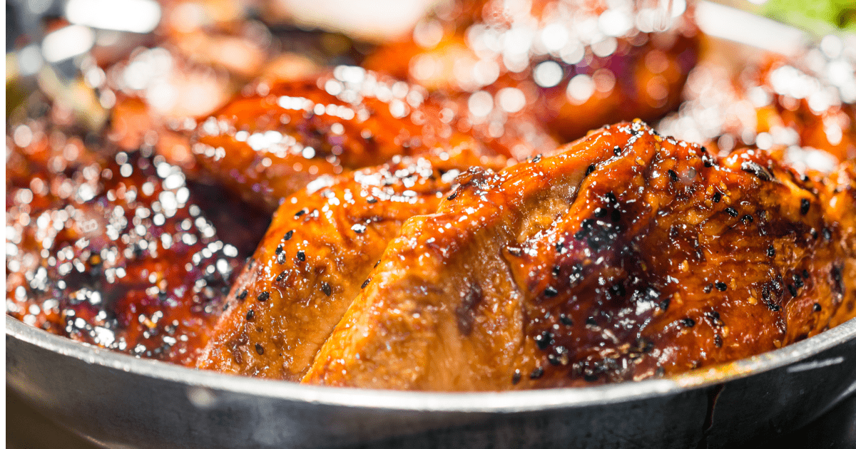 Close up of honey sriracha chicken | Ultimate Nutrition