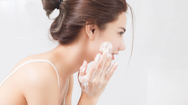 cách sử dụng Retinol thu nhỏ chân lông hiệu quả, cách sử dụng Retinol làm se khít lỗ chân lông