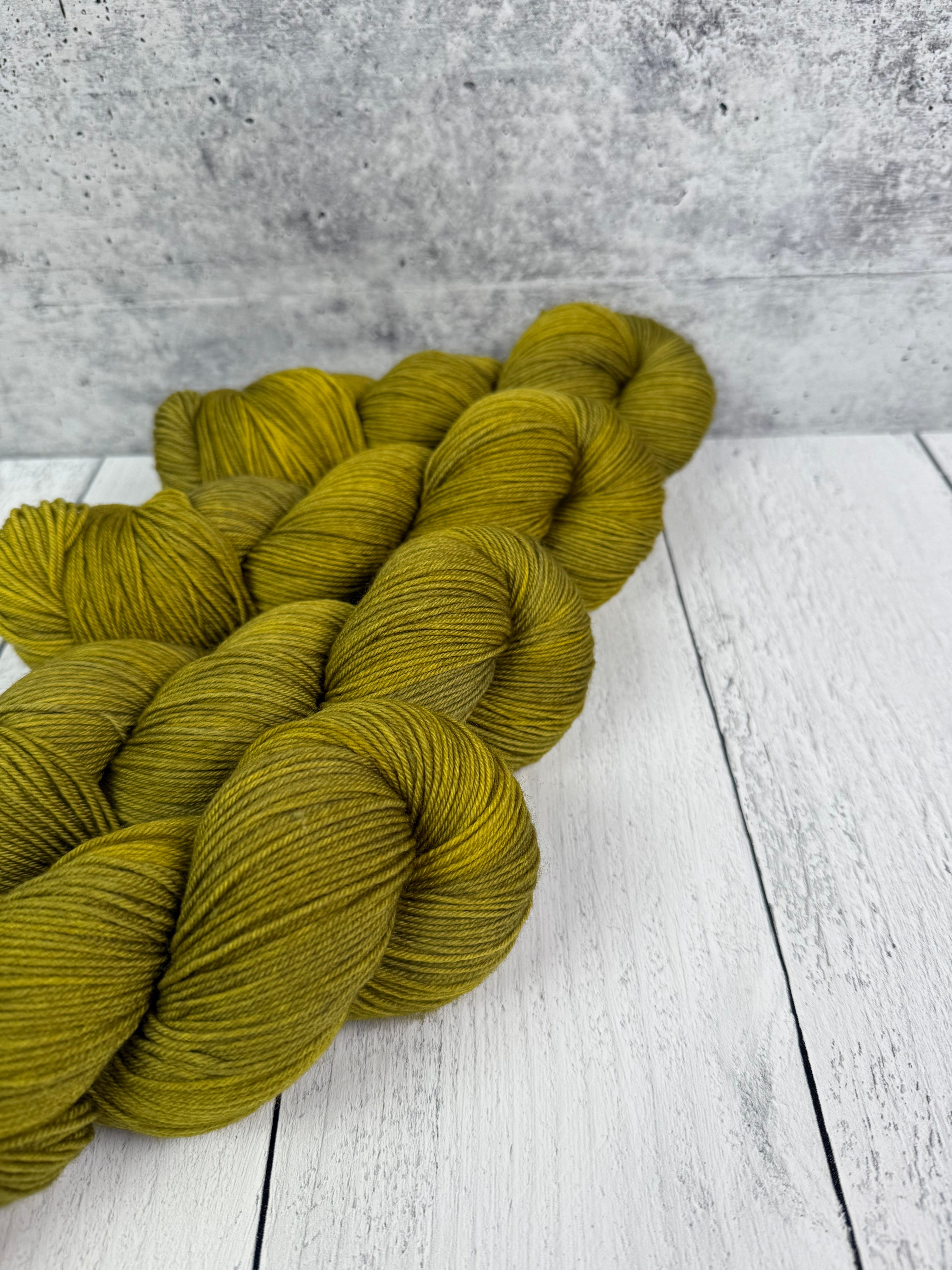 Char-Who, Chartreuse (Athena Sock)