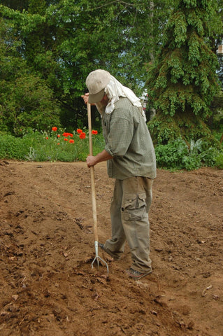 Préparation sol Yves Gagnon