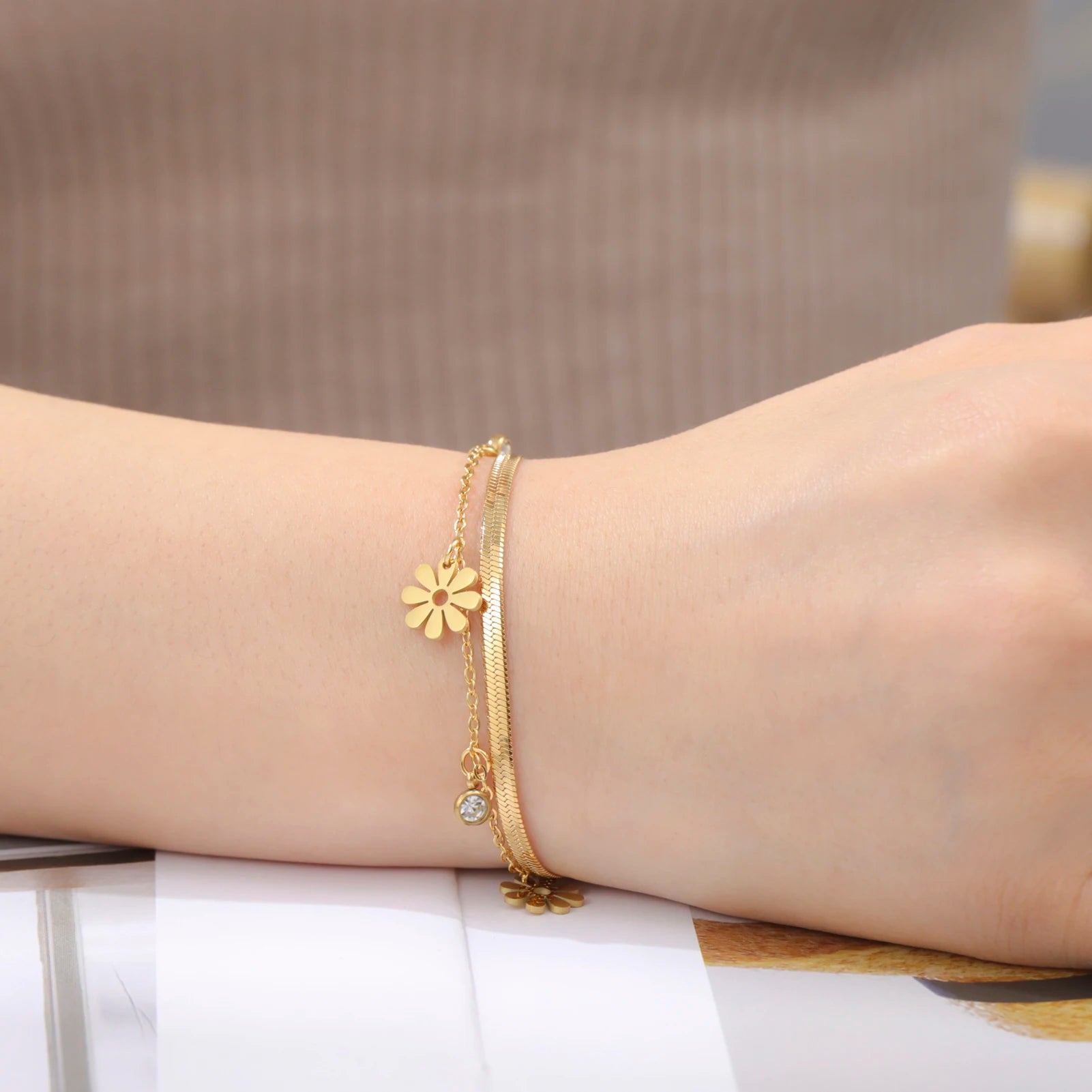 Daisy Flower Feather Star Cat Charm Bracelet - Image 5
