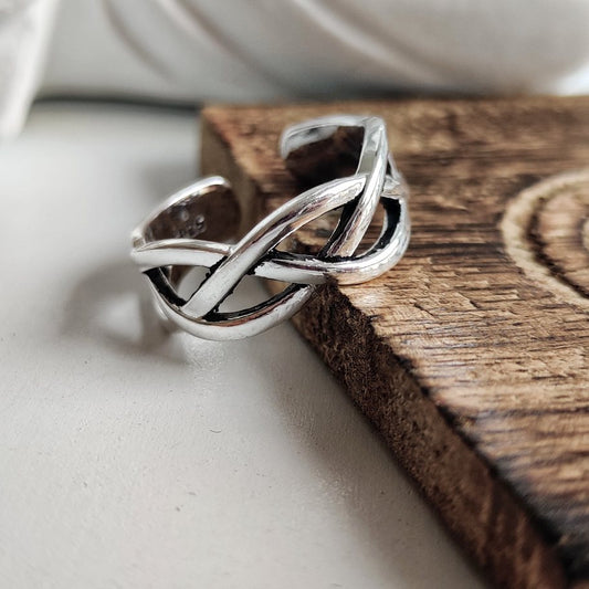 Chunky Cross Braid Ring