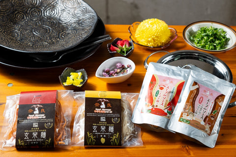 株式会社樞（KURURU）が販売する奈良県産有機JAS認証玄米100％使用玄米麺 とKURURUオリジナルスープdeソース