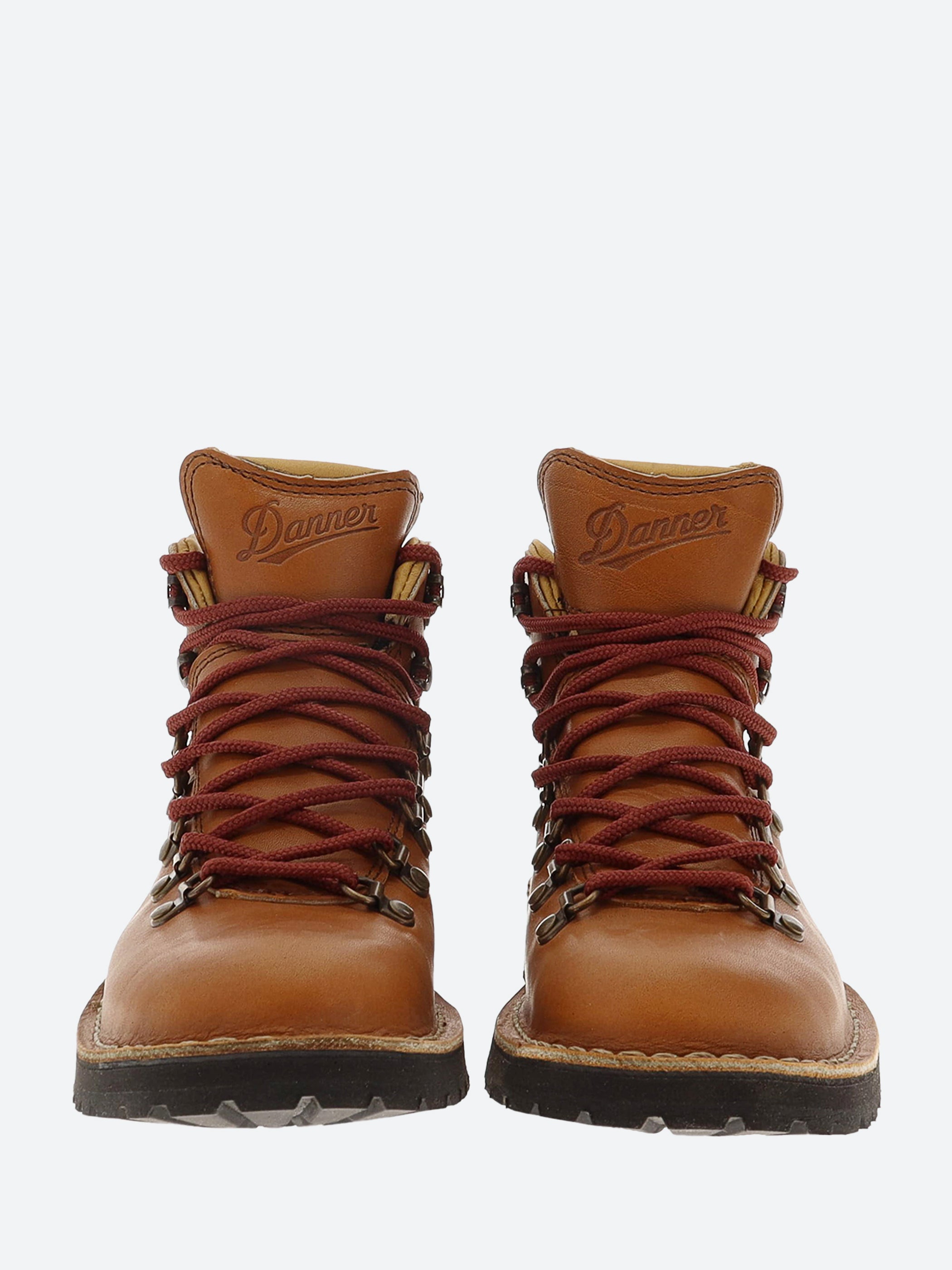 Danner – gravitypope