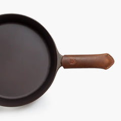 Field Co. skillet with leather handle