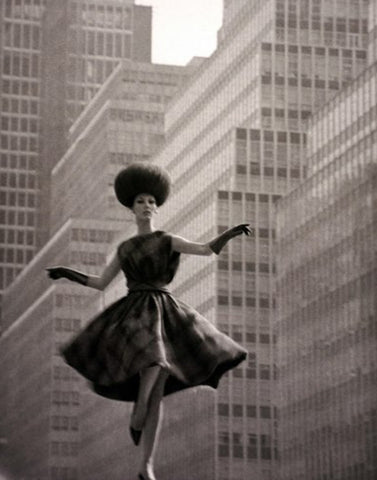 Horst, P. Horst. Park Avenue Fashion. 1962.