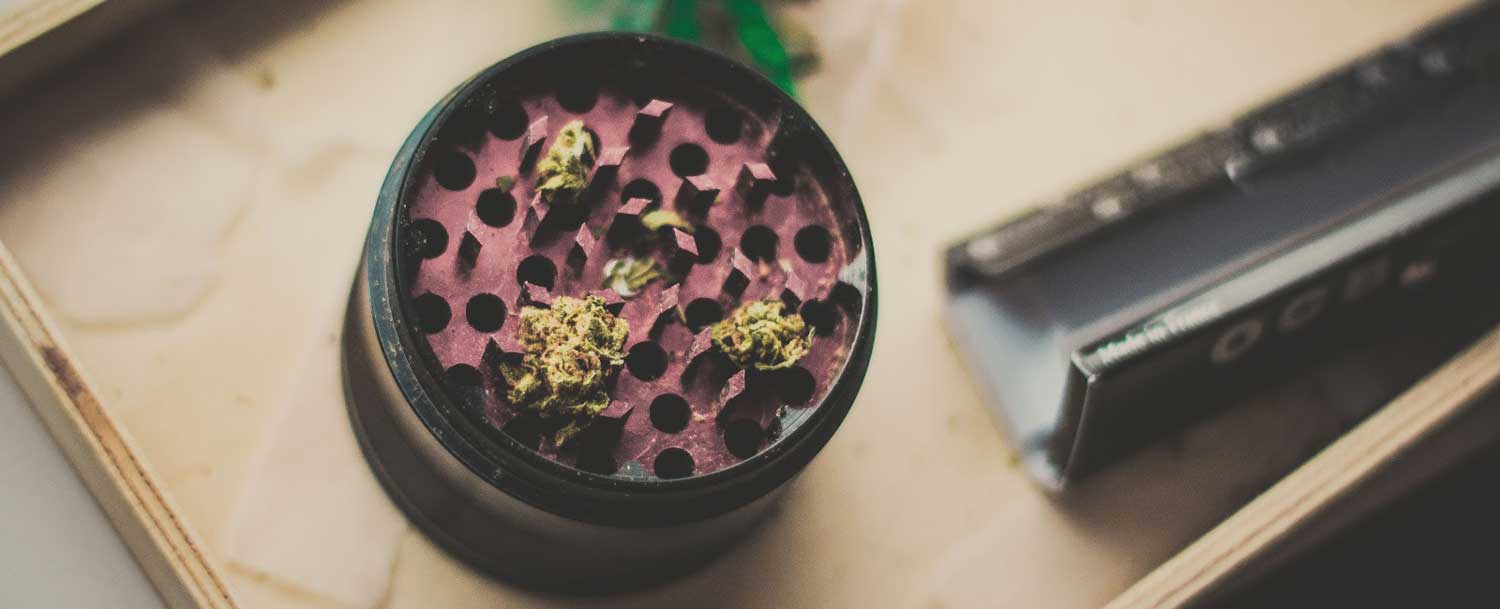 How to Clean your Cannabis Grinder – PotShots