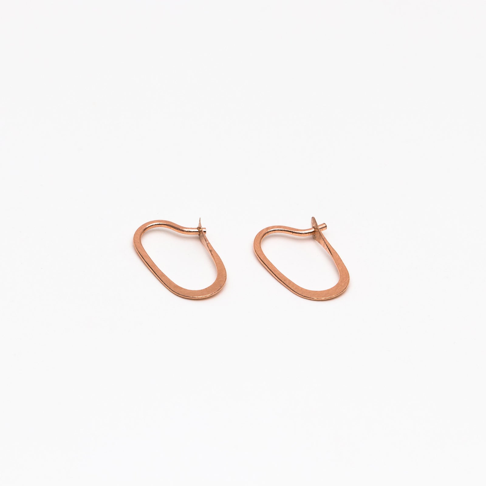 Melissa Joy Manning - Small square hoops - Norbu