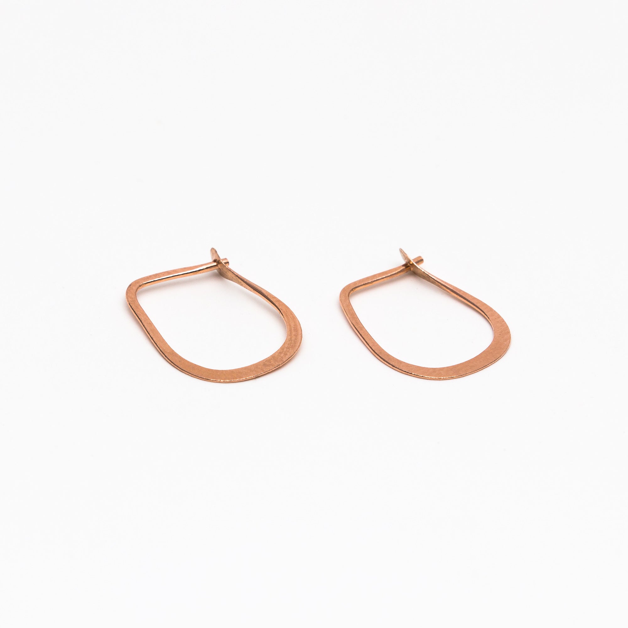 Melissa Joy Manning - Small square hoops - Norbu