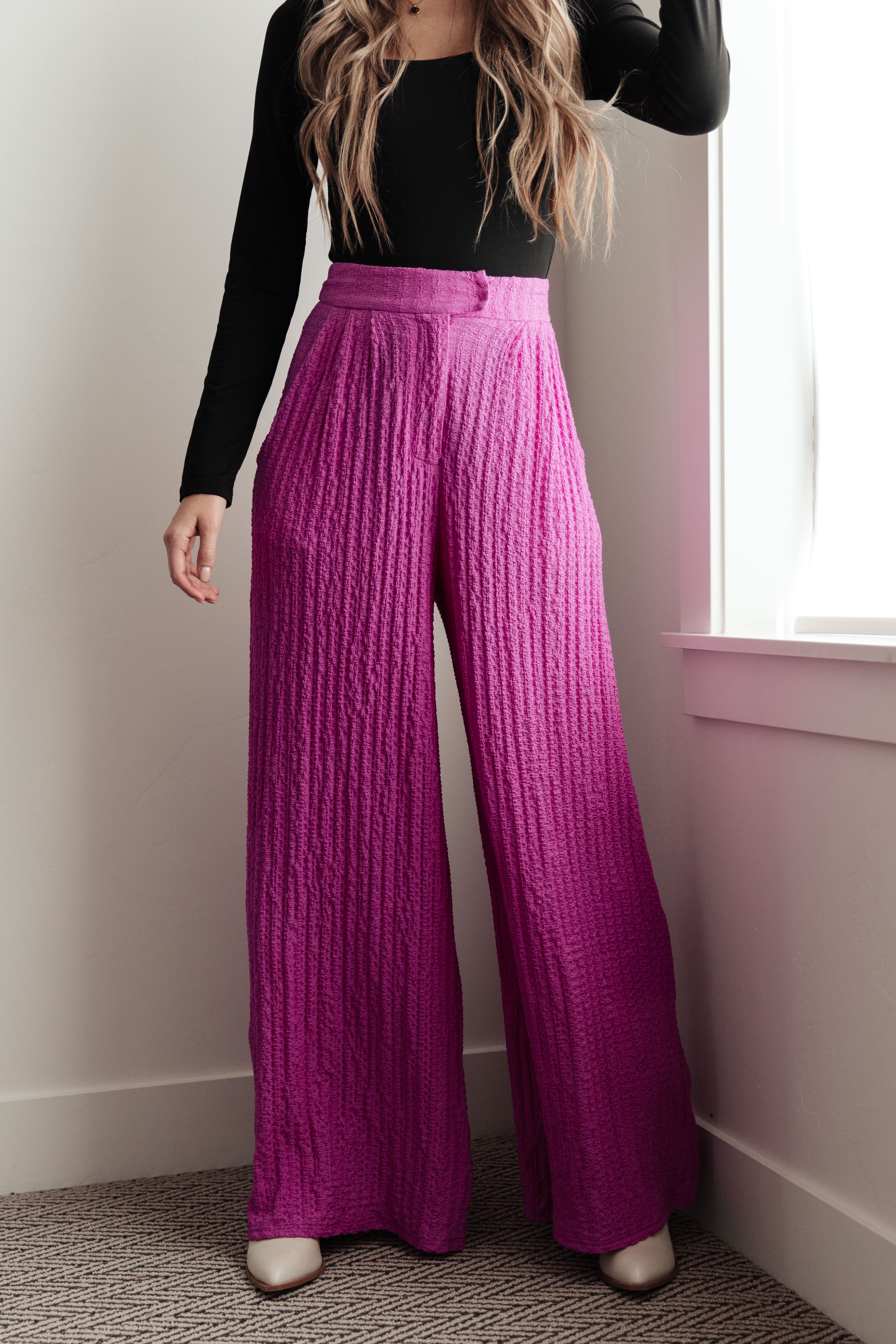 Magic Ankle Crop Skinny Pants in Dark Pink