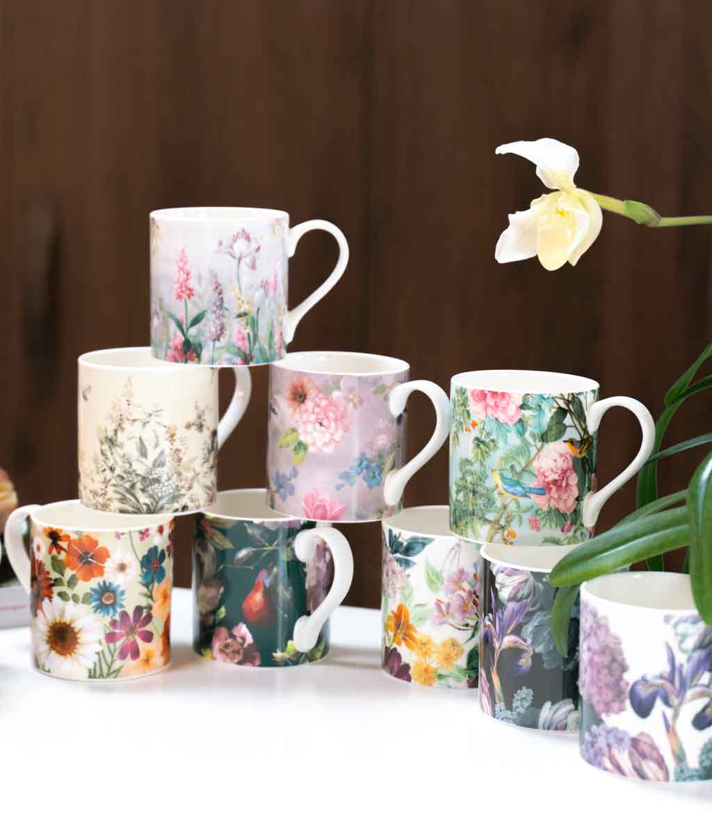 Bone china shop mug set