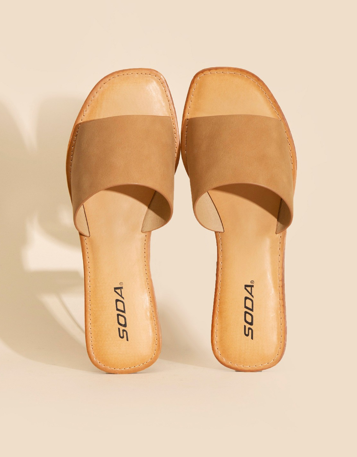 SODA Airway Flat Slides, Coffee