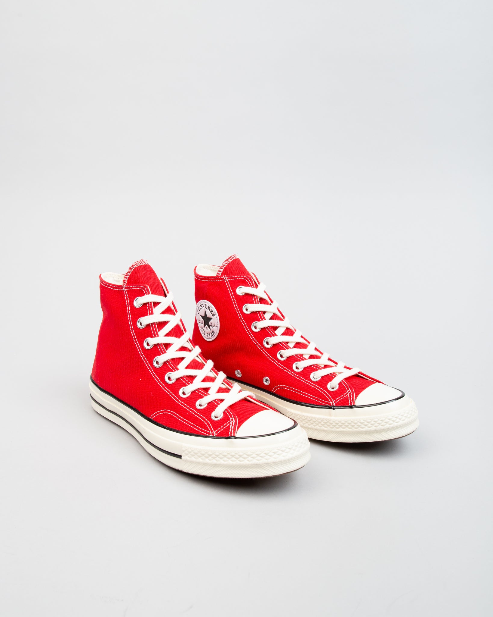 enamel red converse