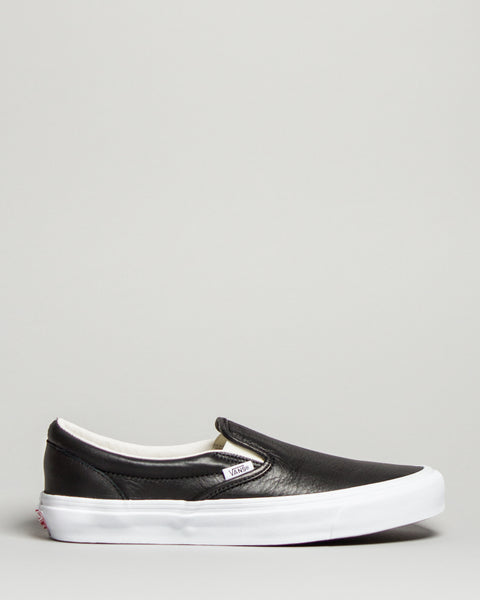 black slip on vans size 3