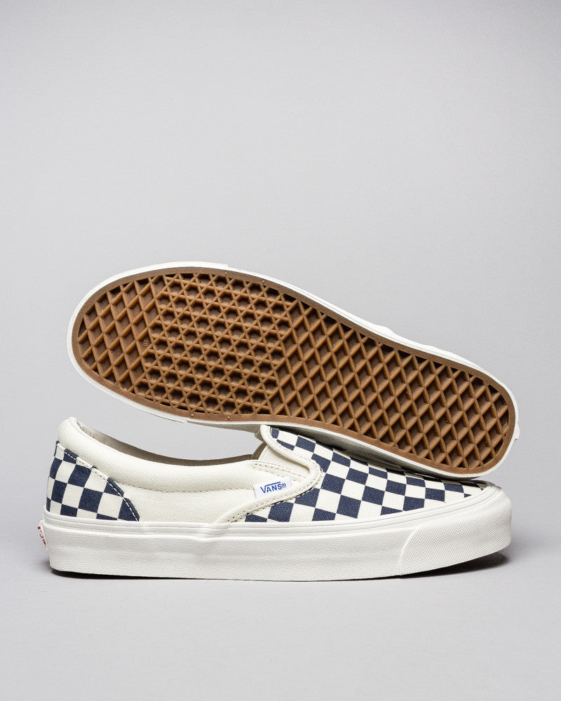 vans vault checker