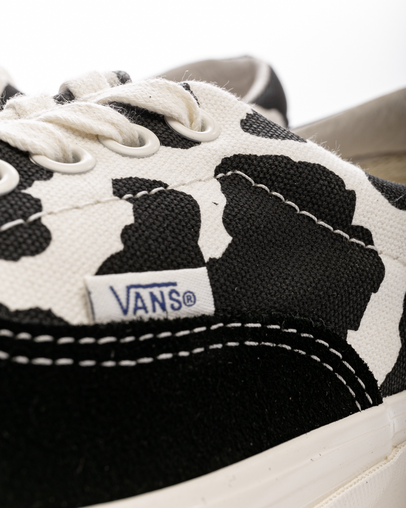 vans era black marshmallow