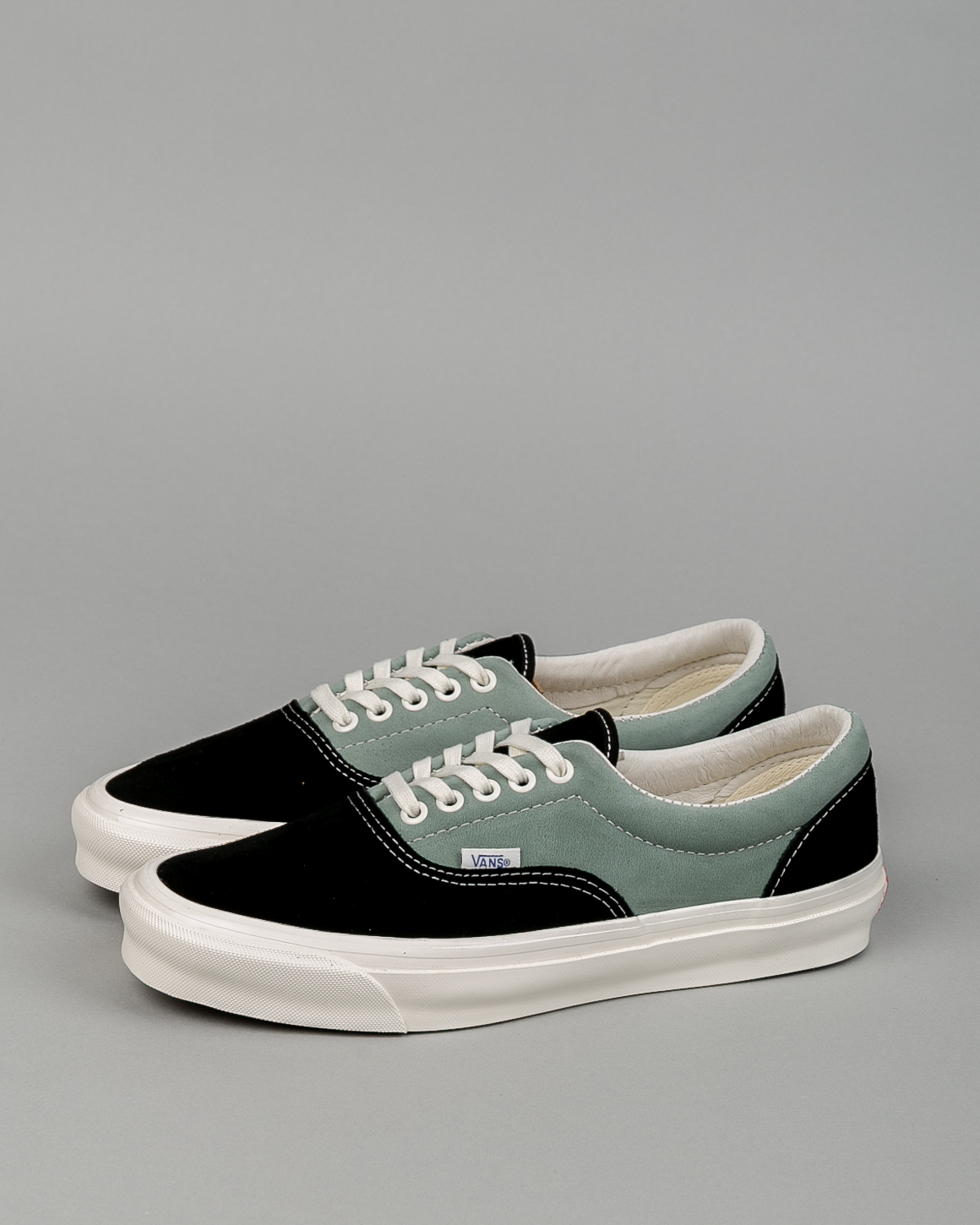 vans era dark green