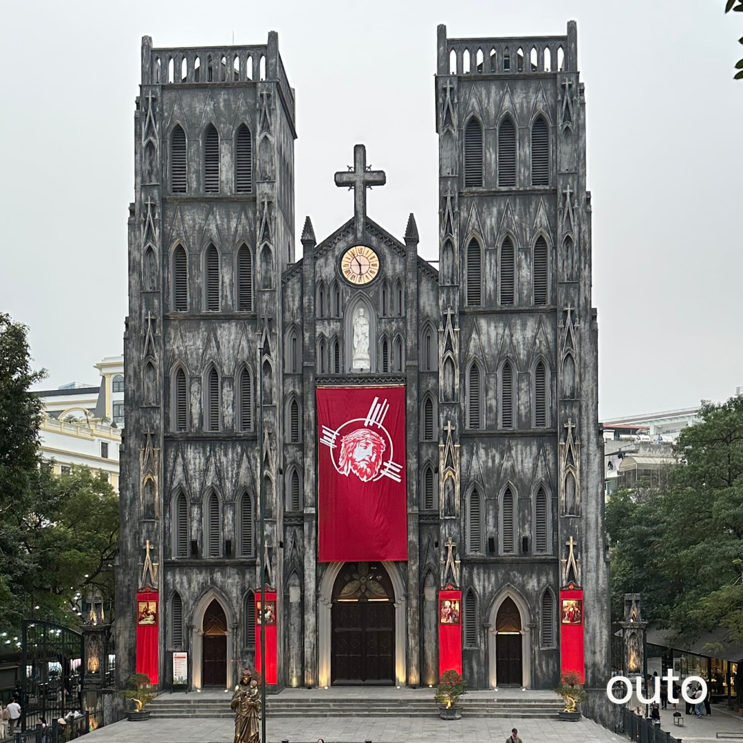 outo-hanoi-old-quarter-city-tour