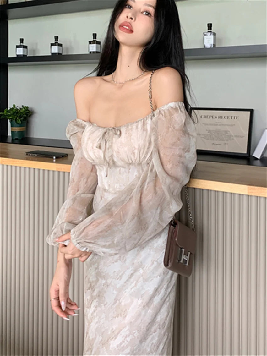 Elegant Floral Print Bodycon Dress for Autumn Wedding Guest - Image 3