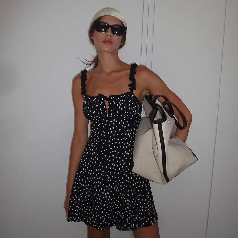 Elegant Slim Fit Short Skirt with Fashion Print for Women - Image 4