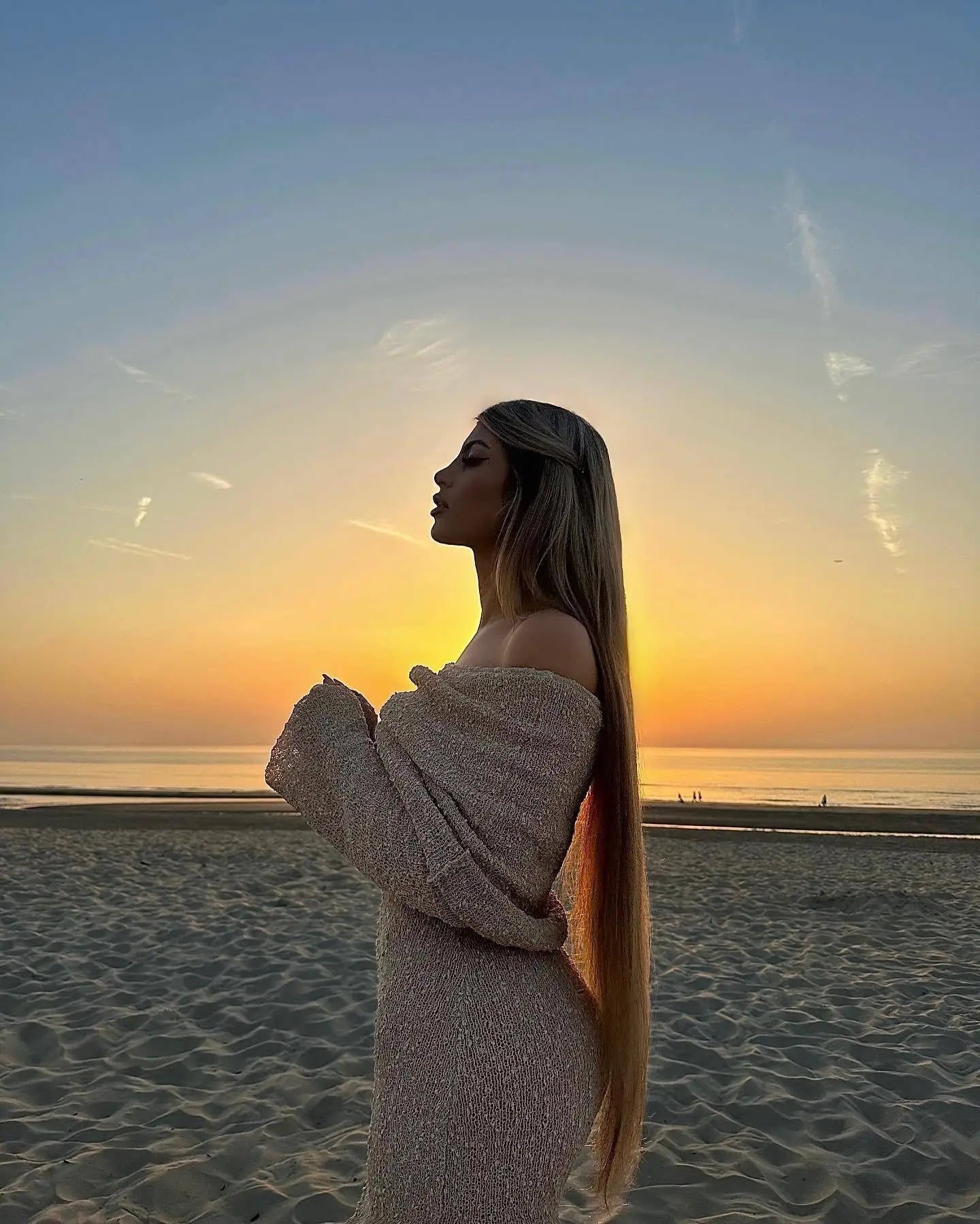 Knit Off-Shoulder Long Sleeve Maxi Dress - Image 25