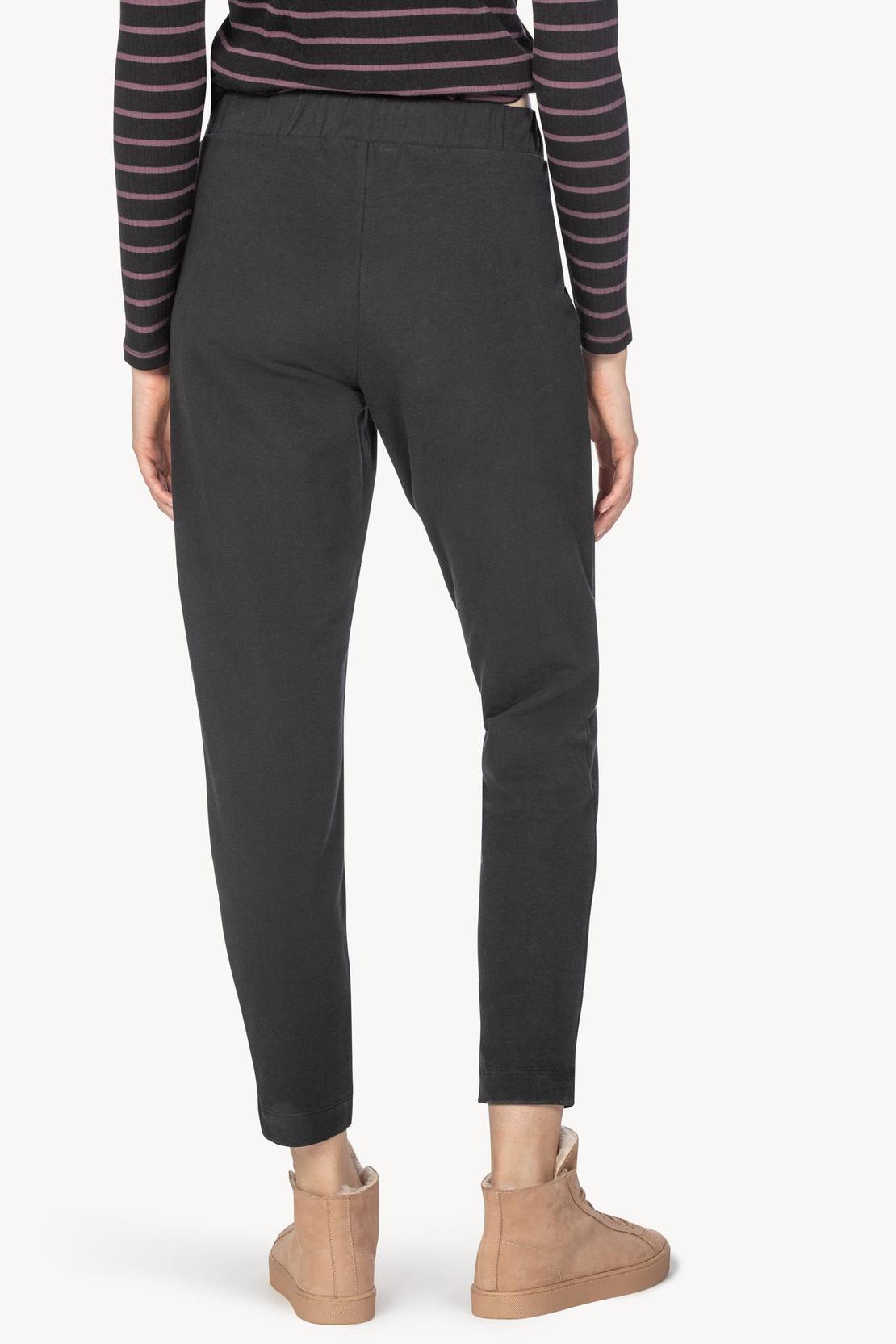 Terry Pant in Black