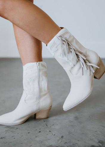 Dom Verplaatsbaar Observatorium Trendy Women's Boots | Buy Women's Booties Online – Lauriebelles