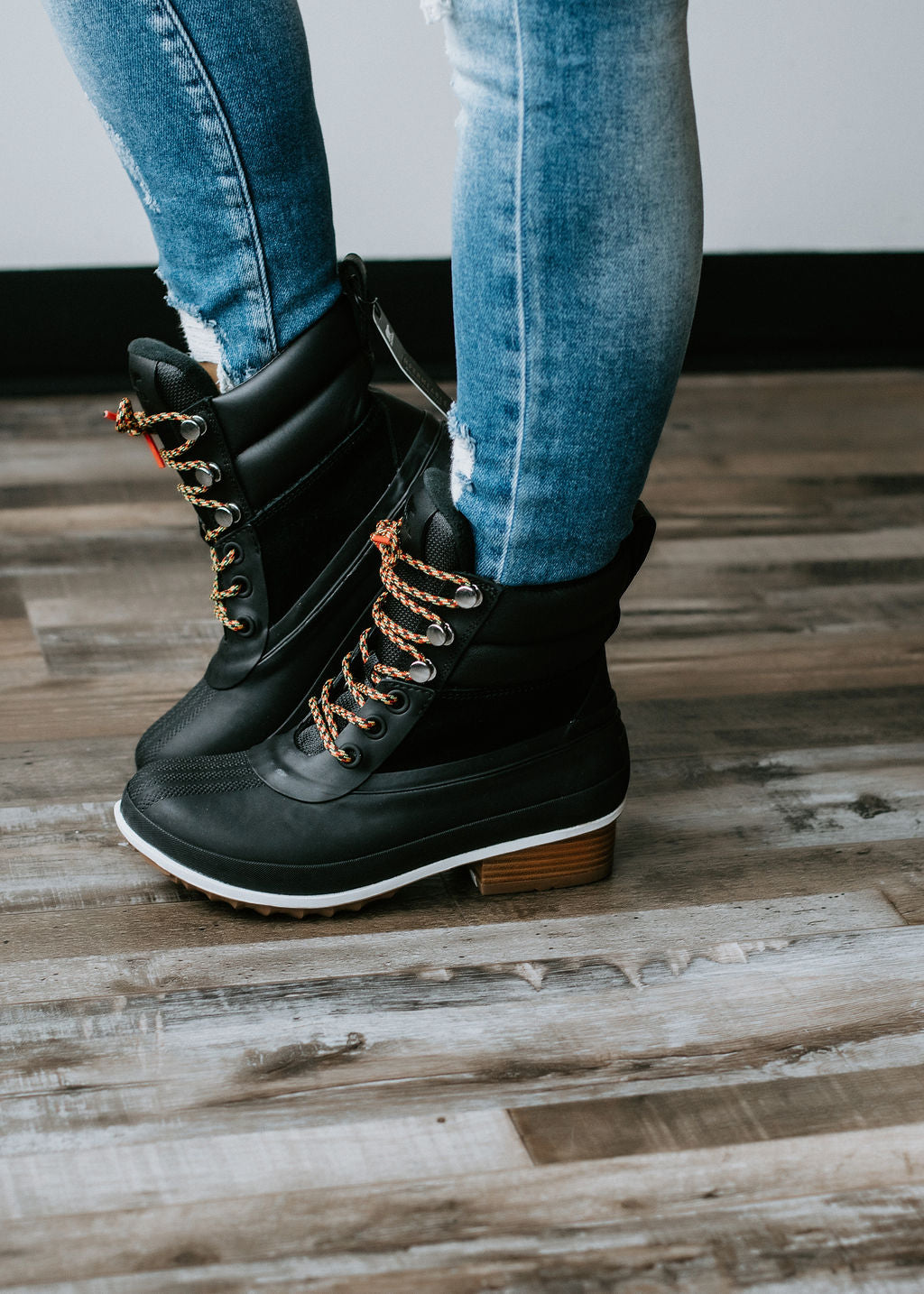 sorel slimpack boot