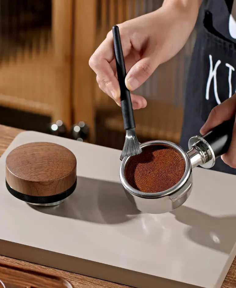 1 шт. щетка для чистки эспрессо-машины, рекомендованная бариста, портативный и эффективный удалитель кофейных остатков для очистки кофемолок, аксессуар для очистки, детали 6