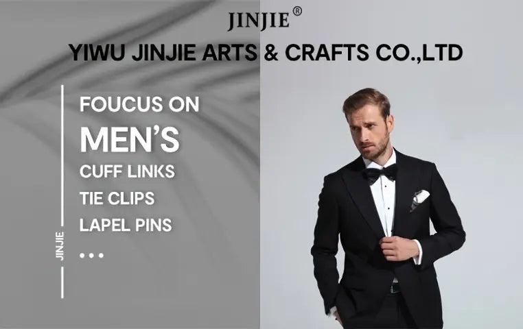 1 black cufflink gift box with cufflink details 0