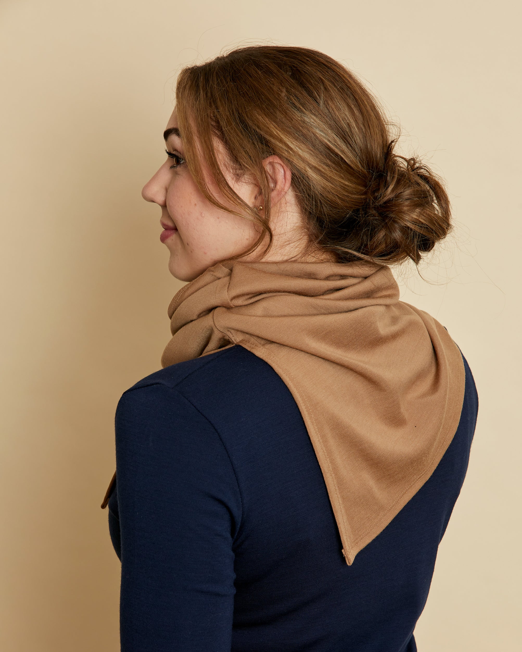 Neckwarmer with side split AW23