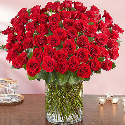 Happy Birthday Red Rose Hand Bouquet in Jeddah