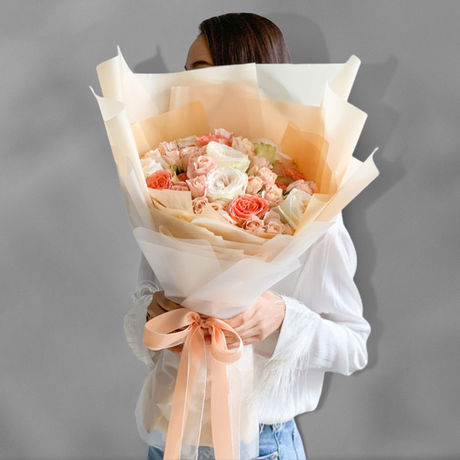 Happy Birthday Red Rose Hand Bouquet in Jeddah