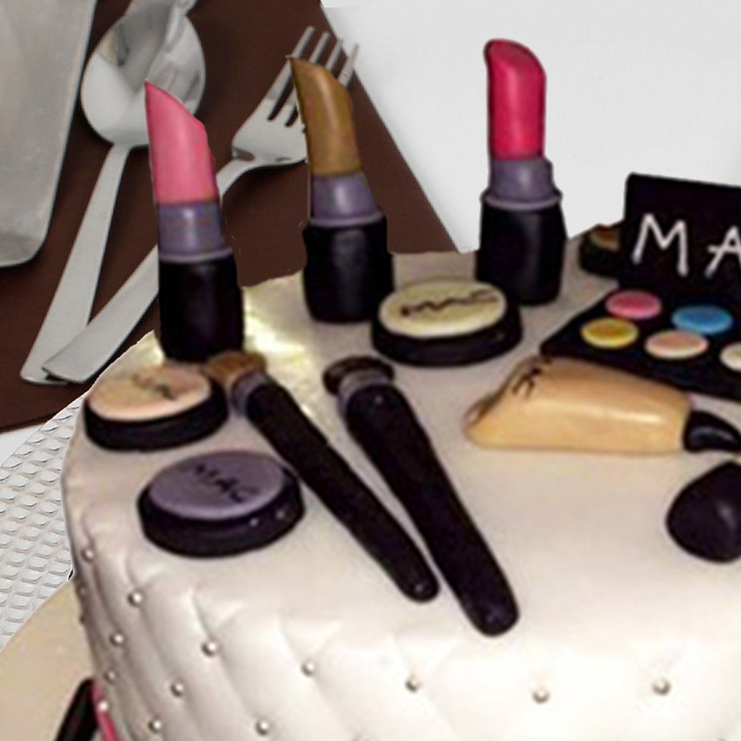 MAC Makeup Cake Online Delivery | YummyCake