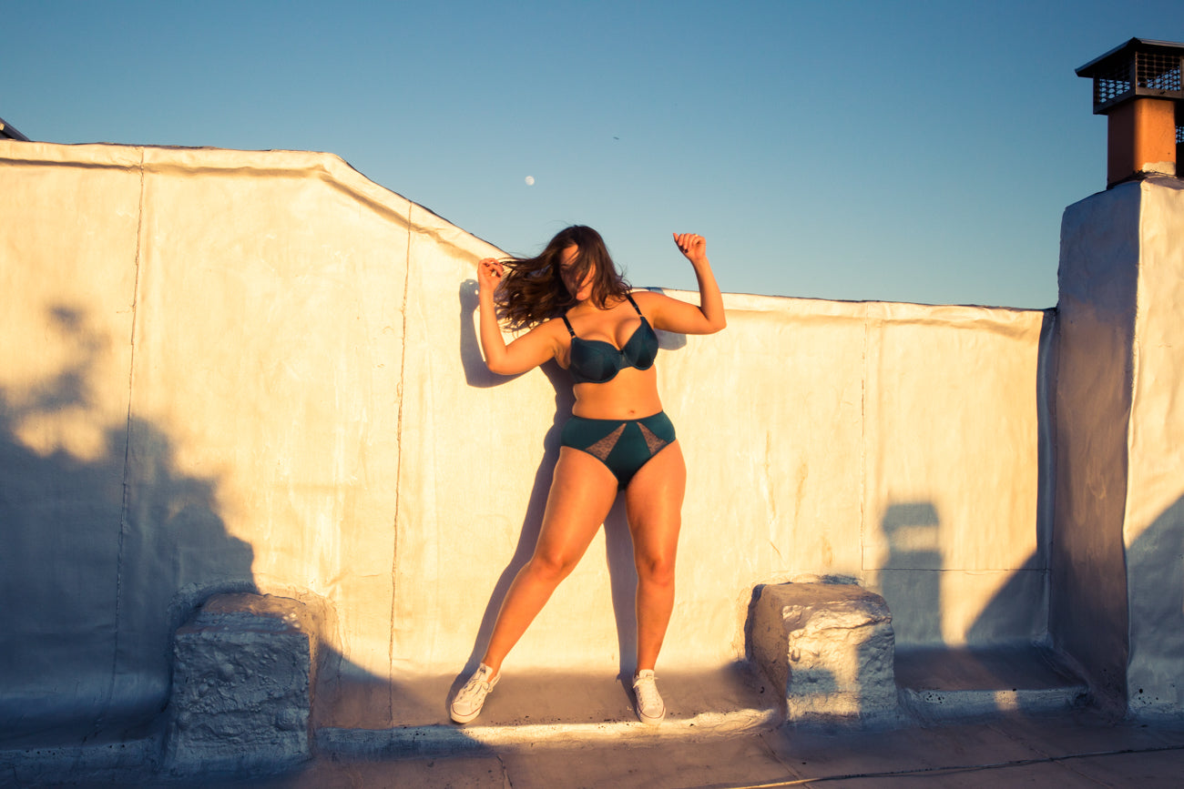 New SKIMS Campaign Features Ice Spice, Pinkpantheress, and Raye Star –  Plussizefix